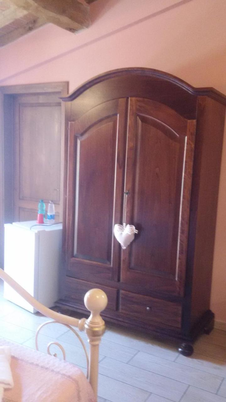 Le Camere di Nonna Mara Montescudaio Esterno foto